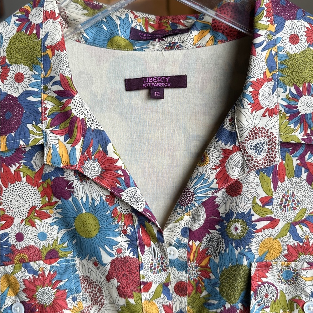 Liberty Art Fabrics. A beautiful bright floral cotton shirt-dress. - Picture 2 of 10